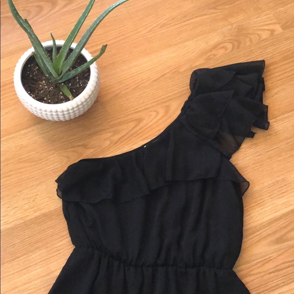 One-Shoulder Black Ruffle Dress - Picture 2 of 4